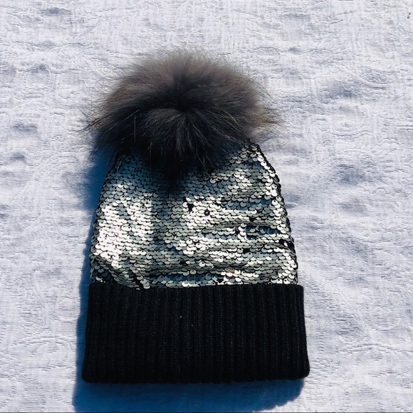 BARI LYNN**Color Changing Sequin Genuine Fur Pom - Picture 6 of 6